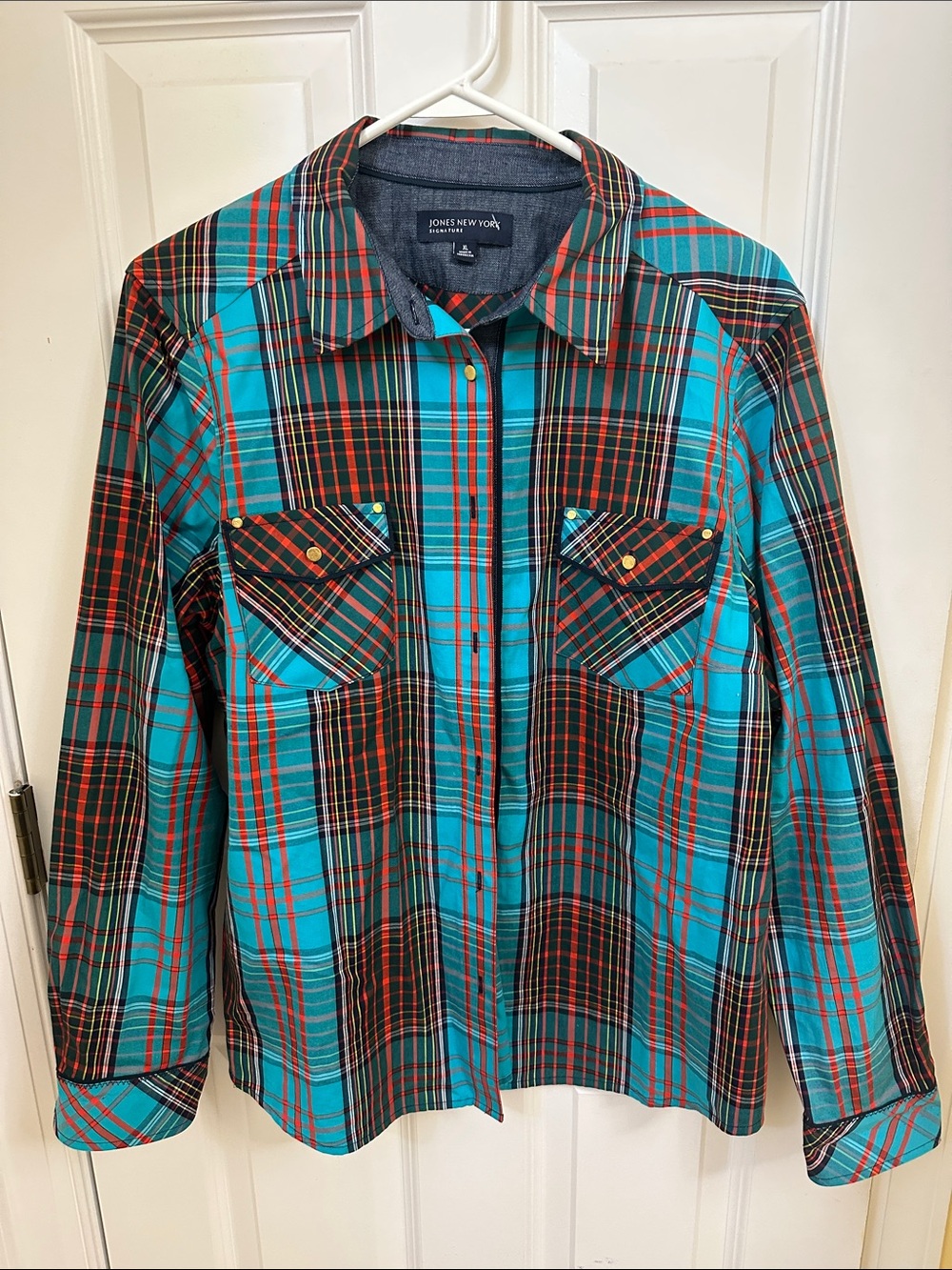 Jones New York Turquoise Plaid Button-Front Shirt with Red Trim